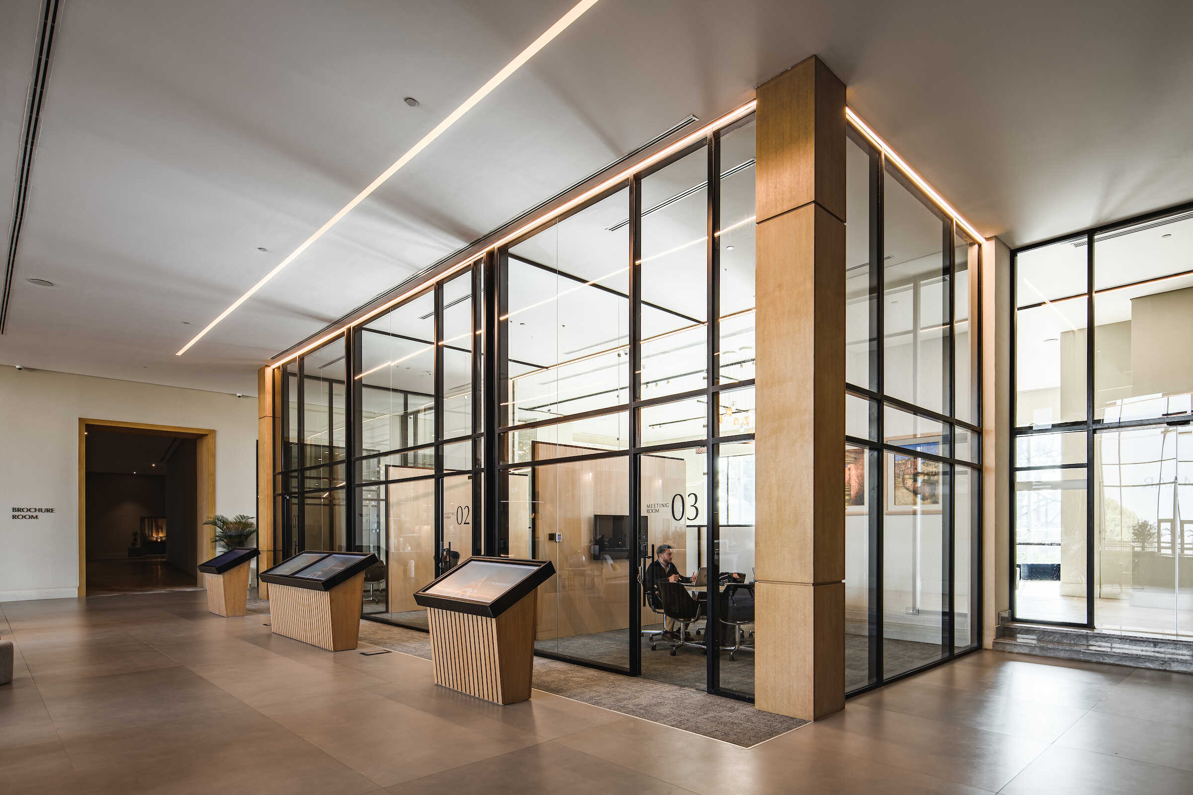 EMAAR Sales Center - Image 10