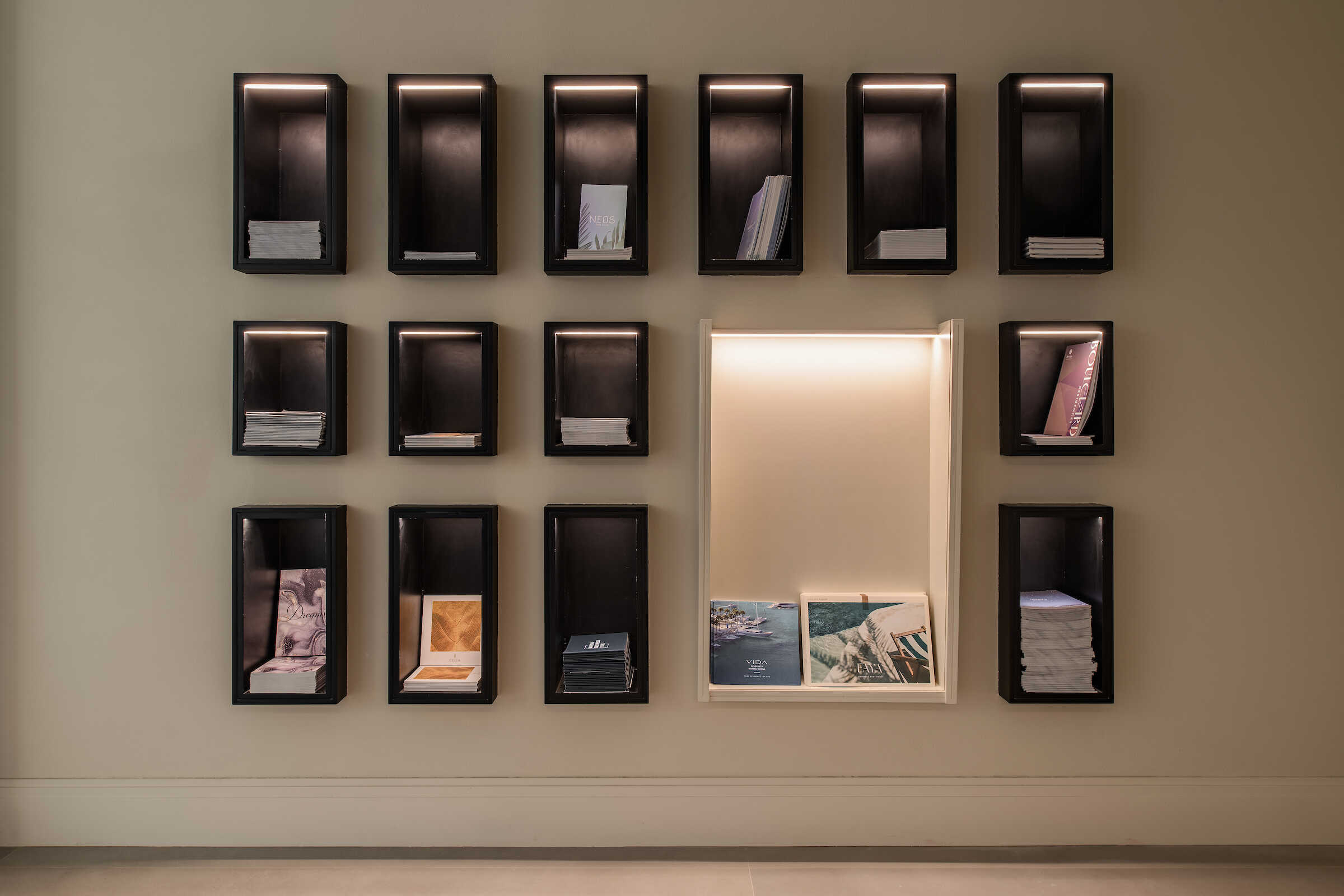 EMAAR Sales Center - Image 11