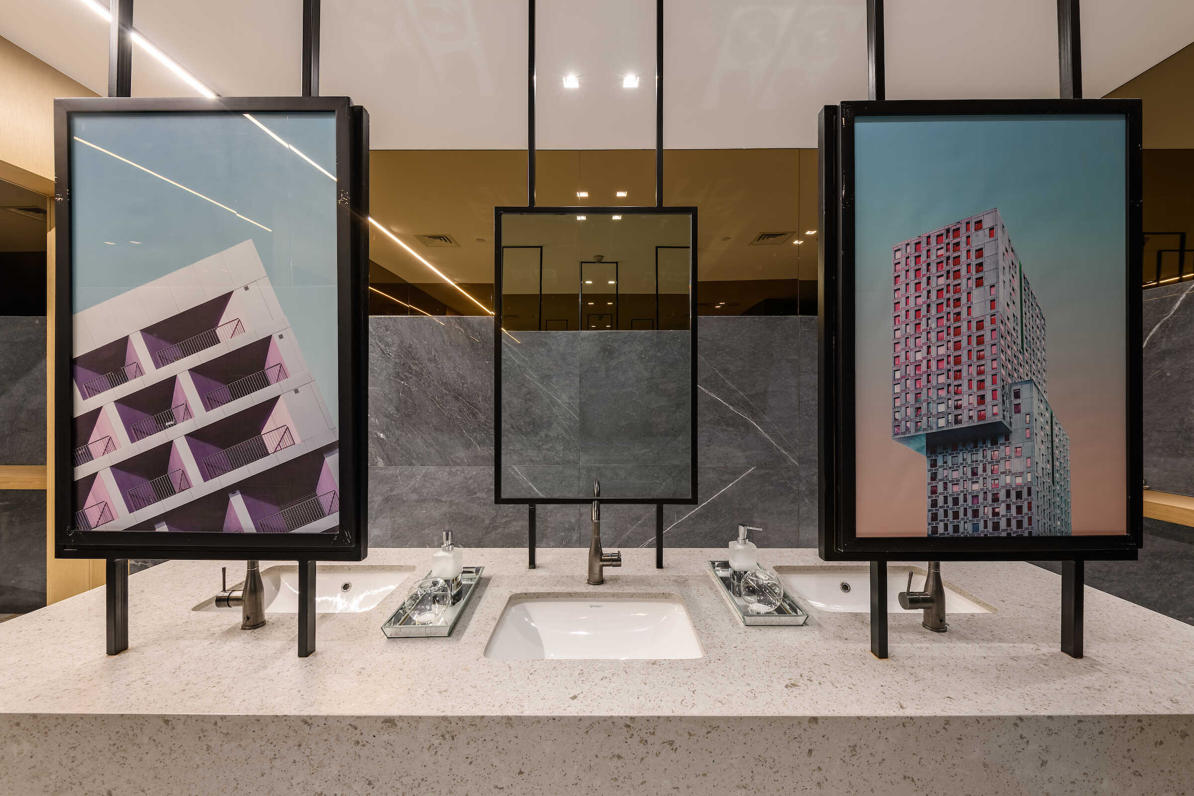 EMAAR Sales Center - Image 17