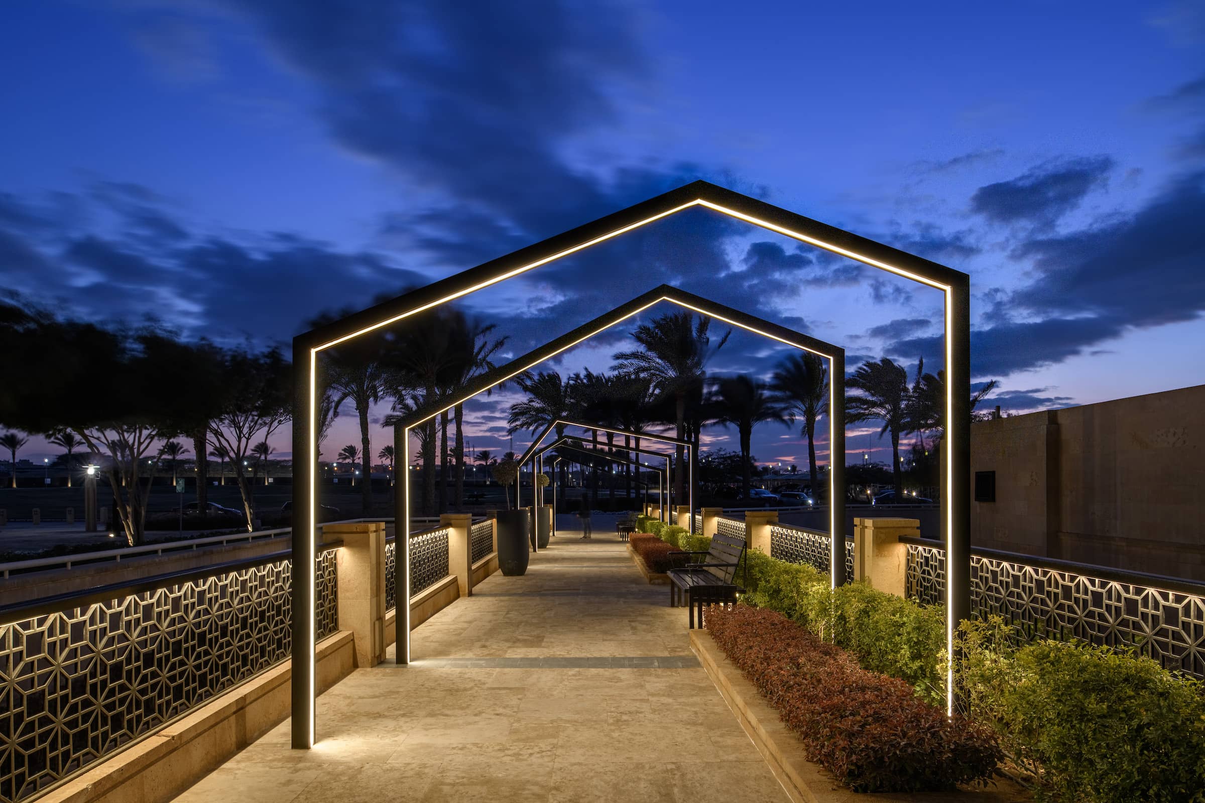 EMAAR Sales Center - Image 19