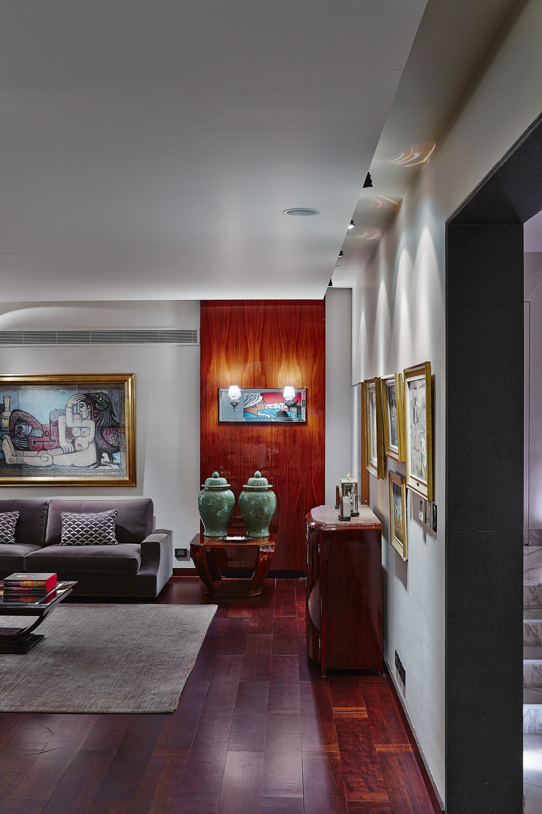 KH Residence - Image 9