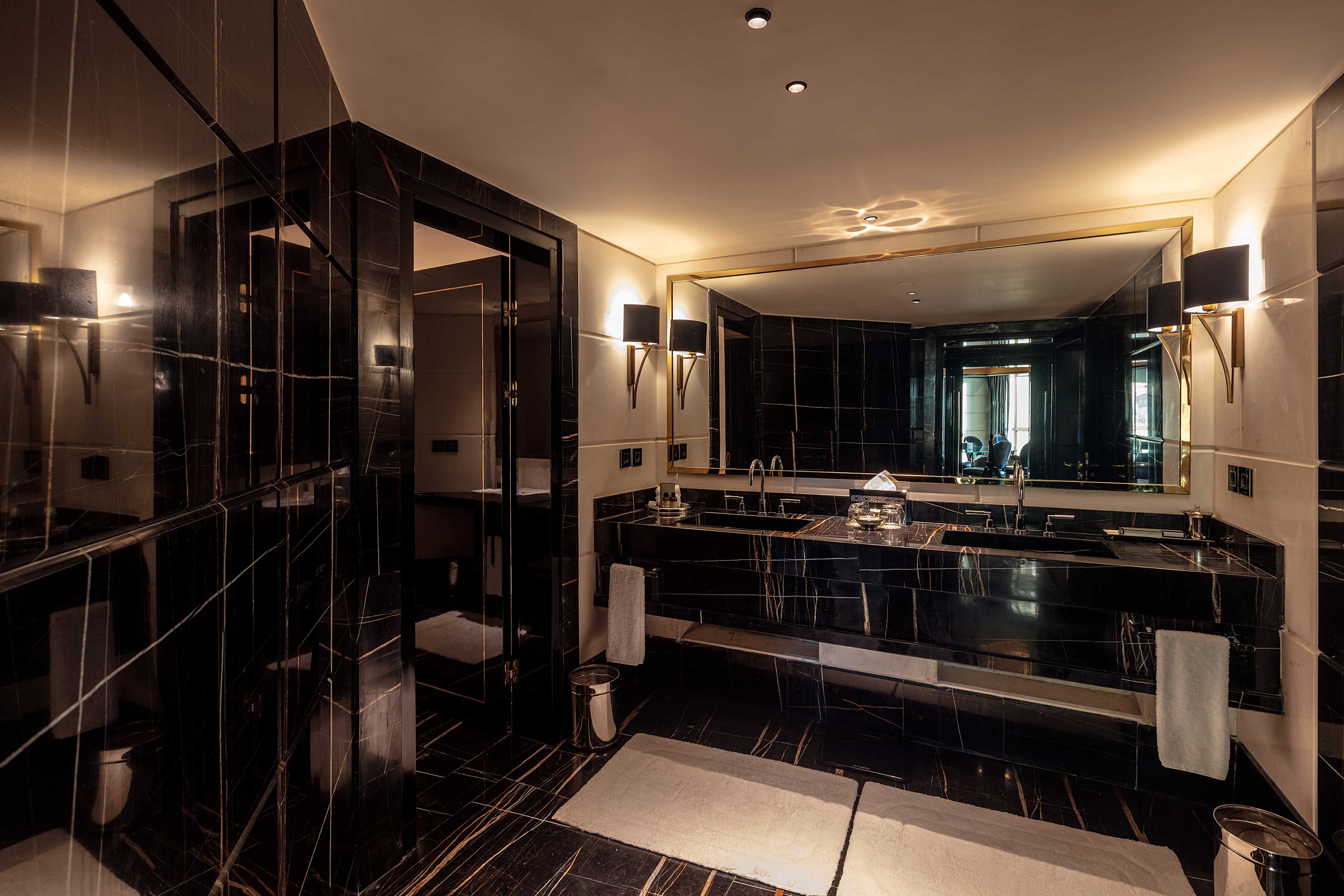 Royal and Owners Suites - Final Image